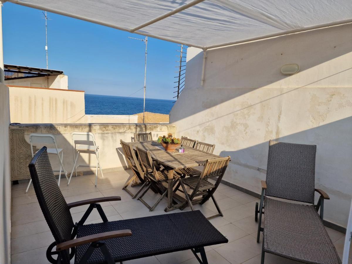 Sea-View Terrace & Bikes Moon Ortigia Holiday Home Syracuse Esterno foto
